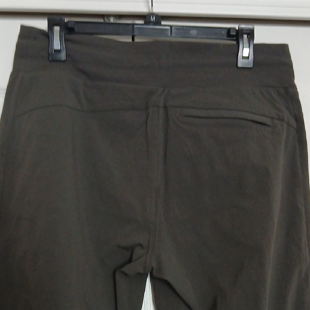 Athleta Joggers Women - Picture 9 of 15
